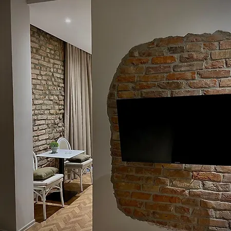 Pekacozyapartaments Gasthuis Tirana